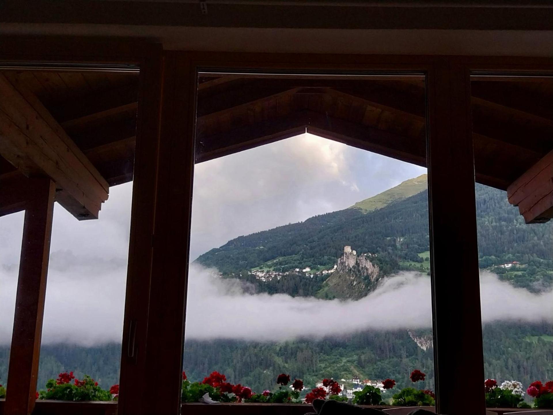 شقة Burg Laudegg Blick Faggen المظهر الخارجي الصورة